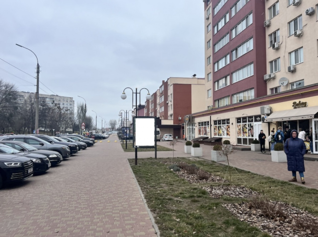 Сітілайт 1.2x1.8,  ул.Виталия Вергая 10 ЖК Парковий Бізнес Центр сити #2