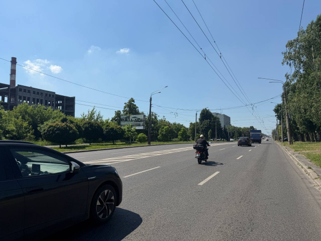 Щит 6x3,  вул Сумгаїтська 1