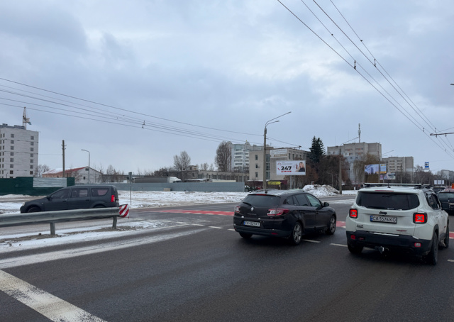 Щит 6x3,  ул.Сумгаїтська 17 Автосалон сельхозтехнїки